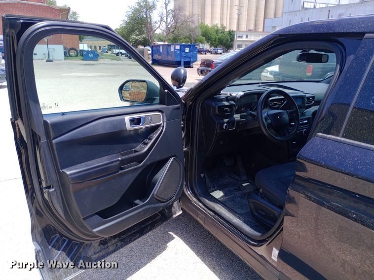 image for item DQ7193 2020 Ford Explorer Police Interceptor SUV