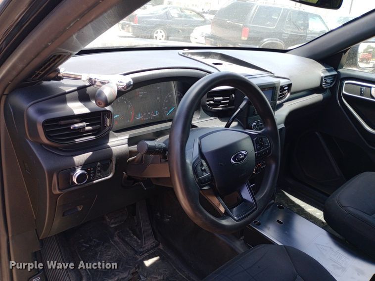 image for item DQ7193 2020 Ford Explorer Police Interceptor SUV