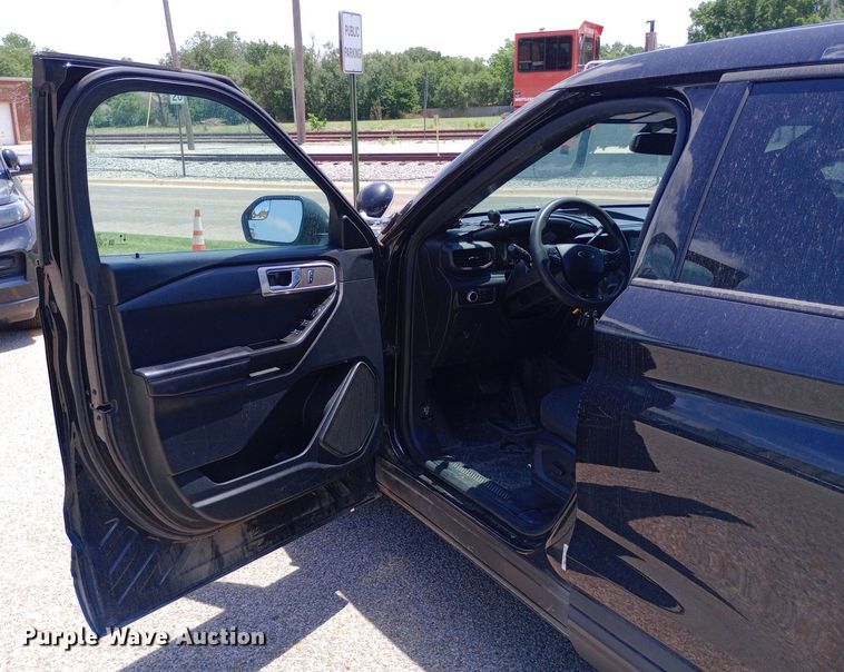 image for item DQ7194 2020 Ford Explorer Police Interceptor SUV