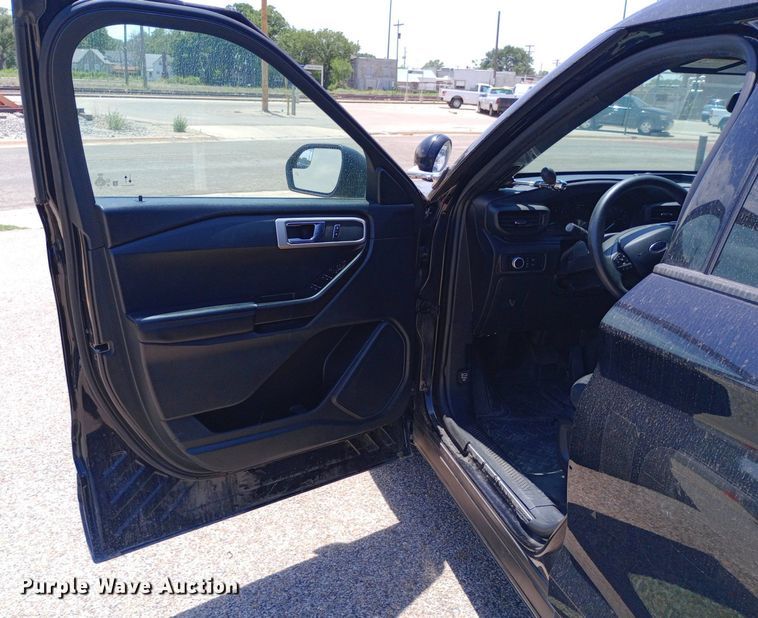 image for item DQ7195 2020 Ford Explorer Police Interceptor SUV