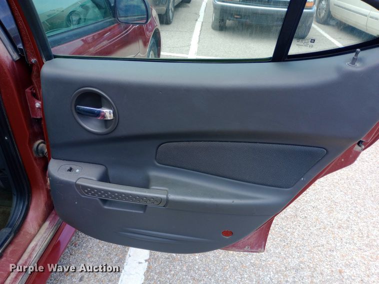 image for item DQ7198 2004 Pontiac Grand Prix GT 