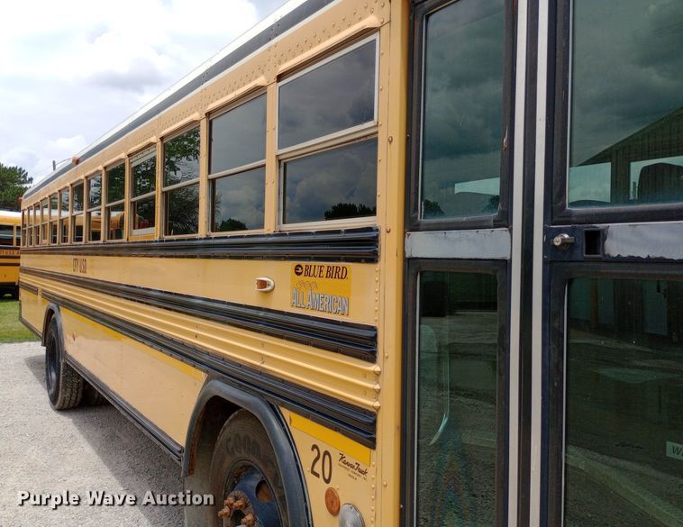image for item DQ7204 2005 Blue Bird  school bus