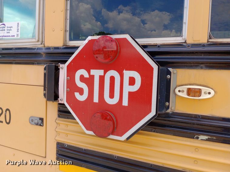 image for item DQ7204 2005 Blue Bird  school bus