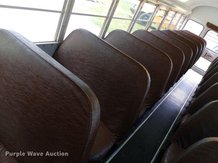 image for item DQ7204 2005 Blue Bird  school bus