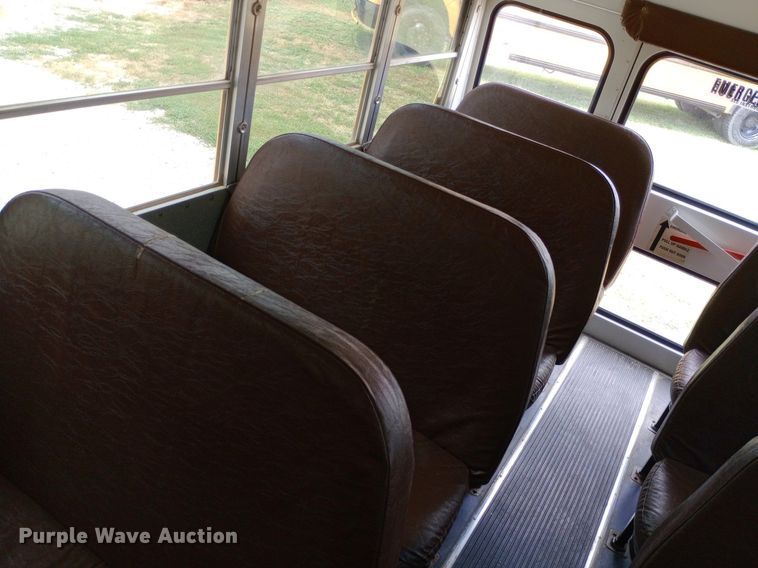 image for item DQ7204 2005 Blue Bird  school bus