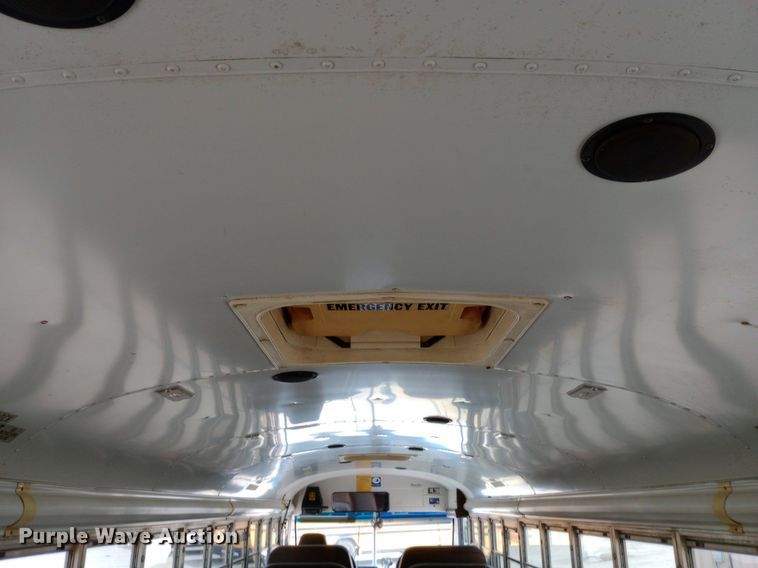 image for item DQ7204 2005 Blue Bird  school bus