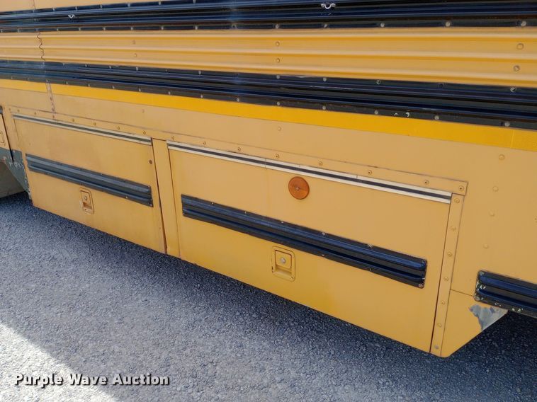 image for item DQ7205 2004 Blue Bird school bus