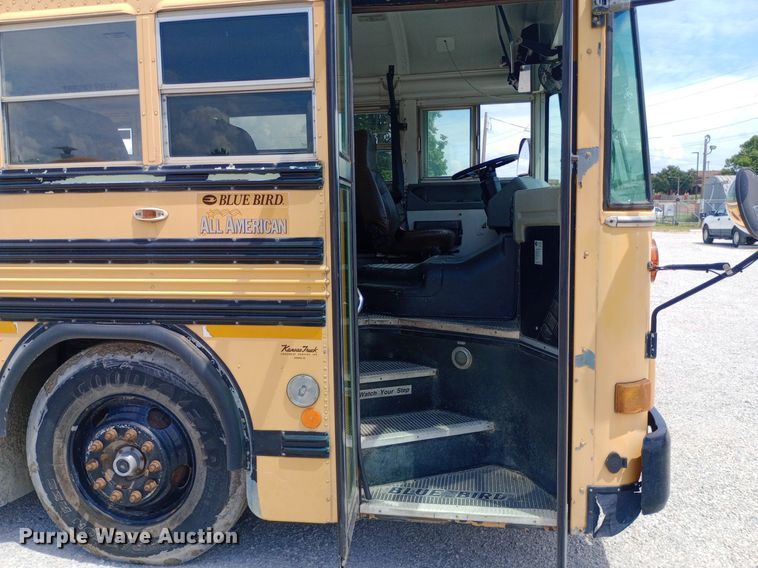 image for item DQ7205 2004 Blue Bird school bus