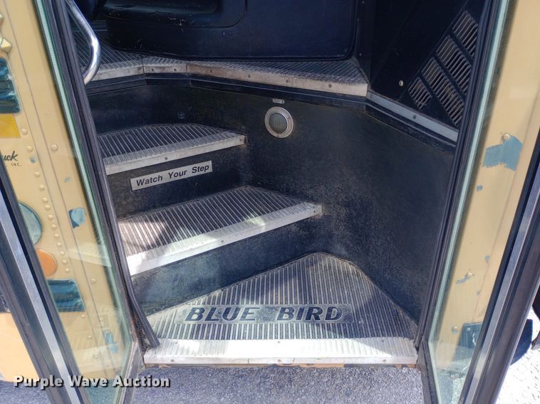 image for item DQ7205 2004 Blue Bird school bus