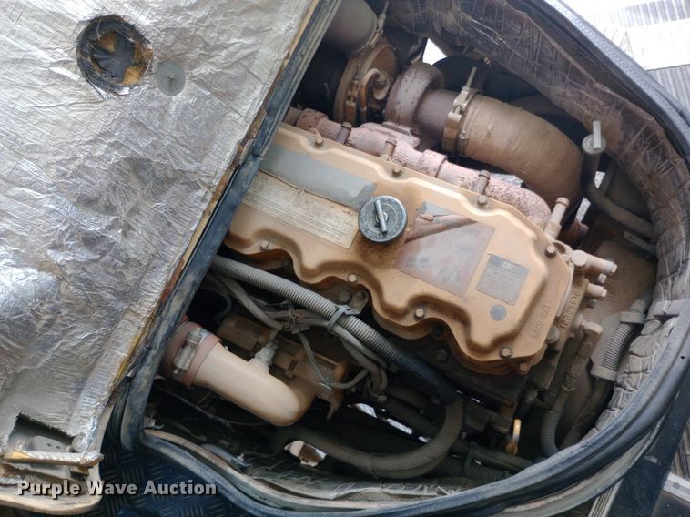 image for item DQ7205 2004 Blue Bird school bus