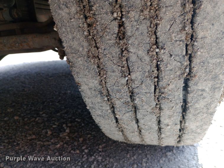 image for item DQ7205 2004 Blue Bird school bus