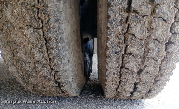 image for item DQ7205 2004 Blue Bird school bus