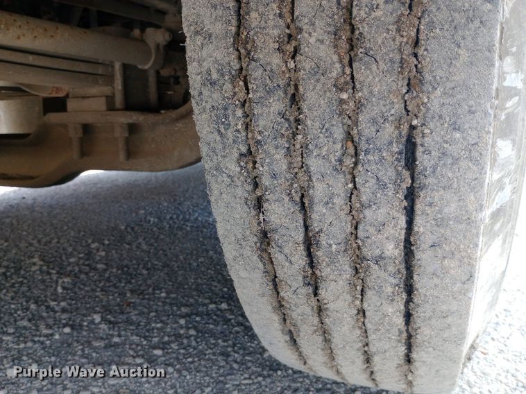 image for item DQ7205 2004 Blue Bird school bus