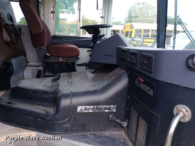 image for item DQ7206 2011 Blue Bird school bus