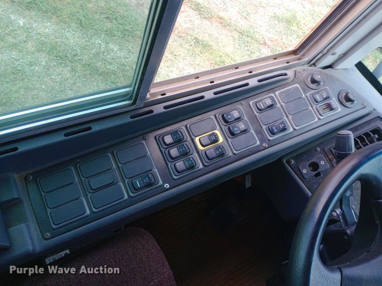 image for item DQ7206 2011 Blue Bird school bus