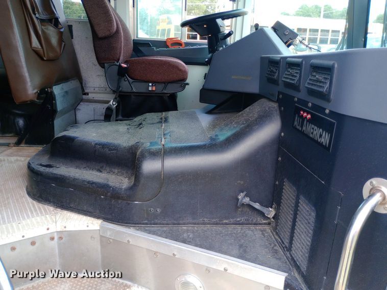 image for item DQ7207 2011 Blue Bird school bus