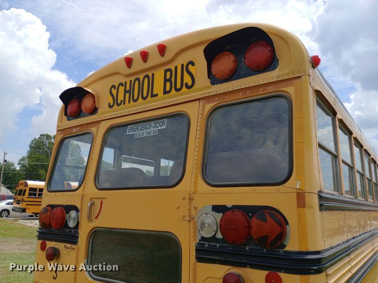 image for item DQ7208 2004 Blue Bird school bus