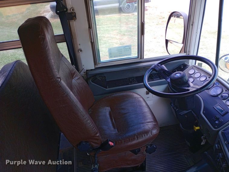 image for item DQ7208 2004 Blue Bird school bus