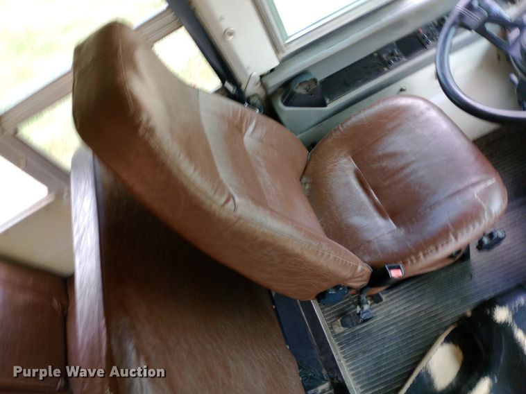 image for item DQ7208 2004 Blue Bird school bus