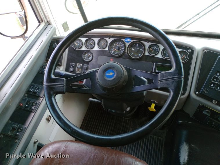 image for item DQ7208 2004 Blue Bird school bus