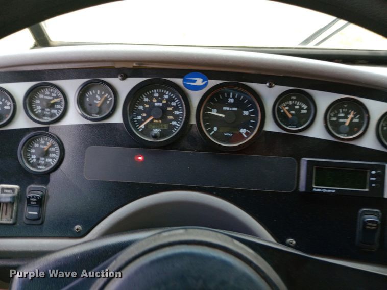 image for item DQ7208 2004 Blue Bird school bus