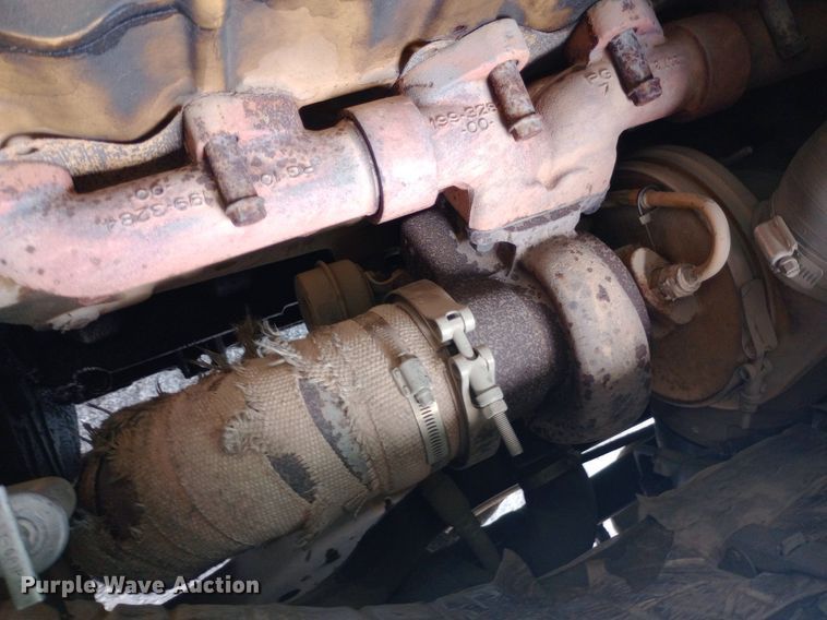 image for item DQ7208 2004 Blue Bird school bus