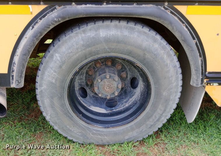 image for item DQ7208 2004 Blue Bird school bus