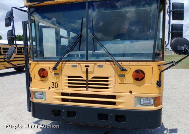 image for item DQ7209 2002 American Transportation Corporation school bus