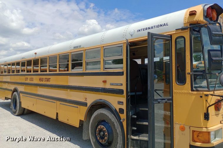 image for item DQ7209 2002 American Transportation Corporation school bus