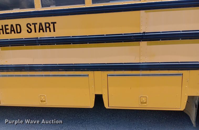 image for item DQ7209 2002 American Transportation Corporation school bus