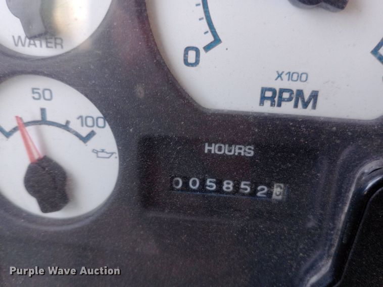 image for item DQ7209 2002 American Transportation Corporation school bus