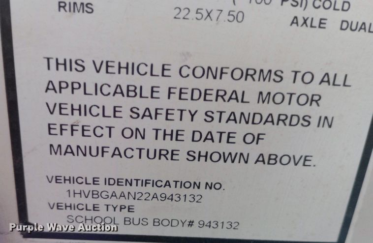 image for item DQ7209 2002 American Transportation Corporation school bus