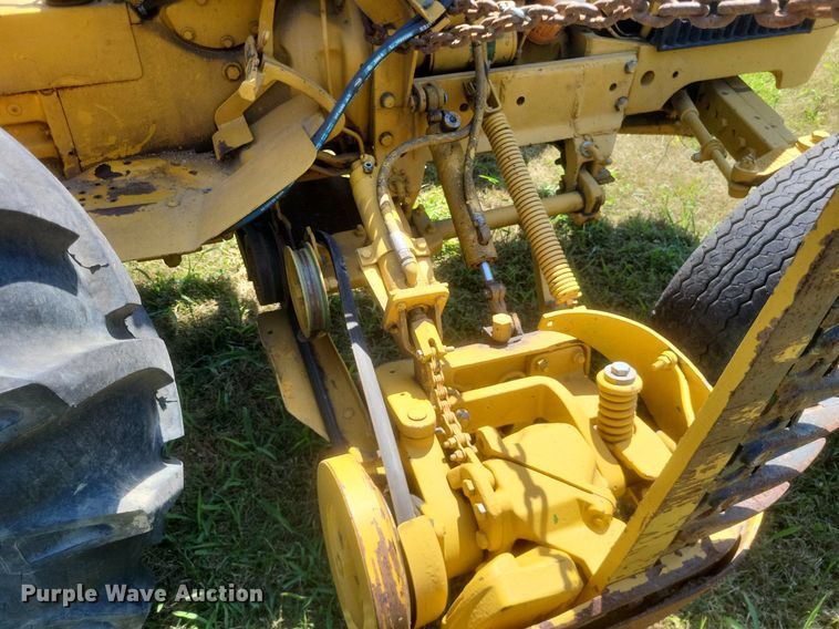 image for item DR4844 John Deere  301 tractor