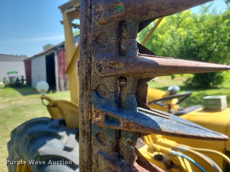 image for item DR4844 John Deere  301 tractor