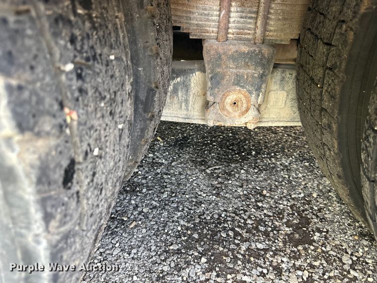 image for item DS4183 2011 International  Workstar  spreader truck