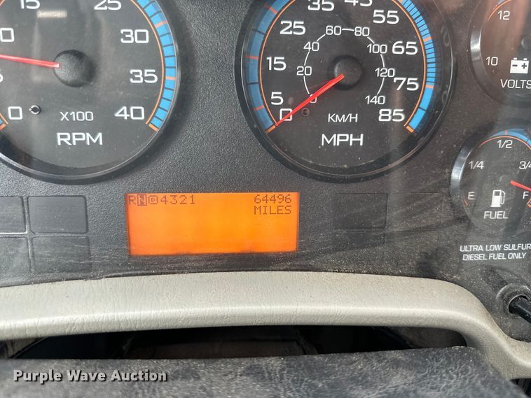 image for item DS4183 2011 International  Workstar  spreader truck