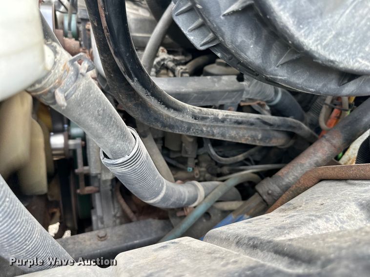 image for item DS4183 2011 International  Workstar  spreader truck