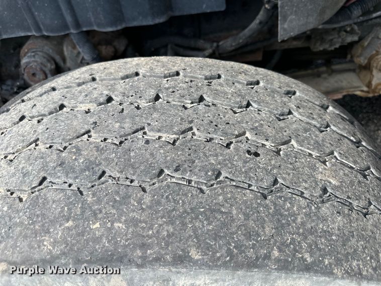 image for item DS4183 2011 International  Workstar  spreader truck