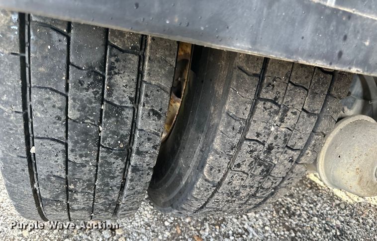 image for item DS4183 2011 International  Workstar  spreader truck