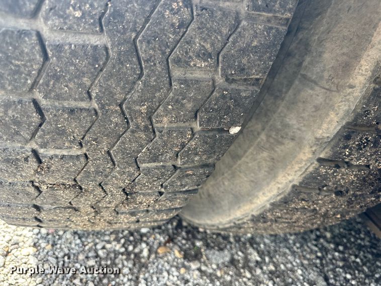 image for item DS4183 2011 International  Workstar  spreader truck