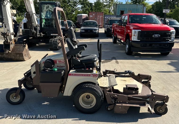 image for item DS4184 Grasshopper  725D ZTR lawn mower