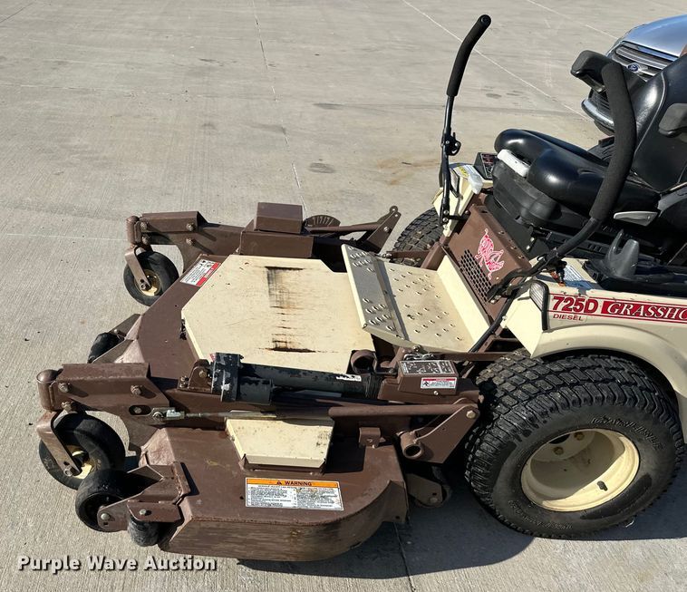 image for item DS4184 Grasshopper  725D ZTR lawn mower