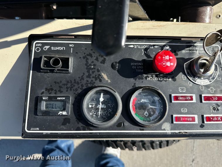 image for item DS4184 Grasshopper  725D ZTR lawn mower