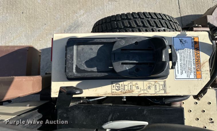 image for item DS4184 Grasshopper  725D ZTR lawn mower