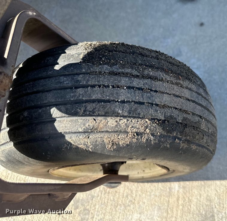 image for item DS4184 Grasshopper  725D ZTR lawn mower