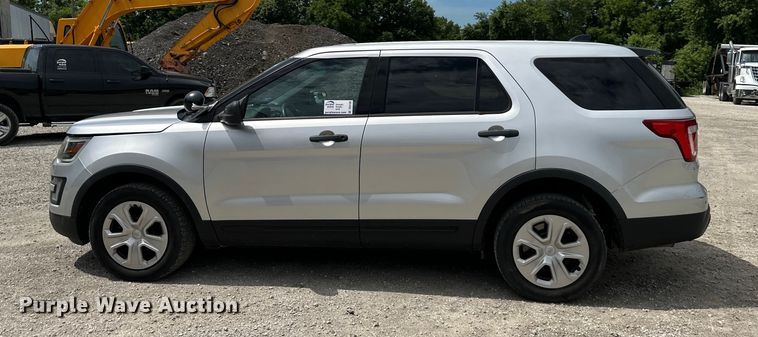 image for item DS4189 2016 Ford Explorer Police Interceptor  SUV