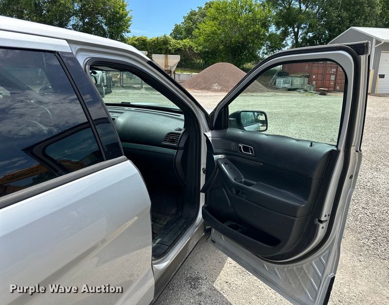 image for item DS4189 2016 Ford Explorer Police Interceptor  SUV