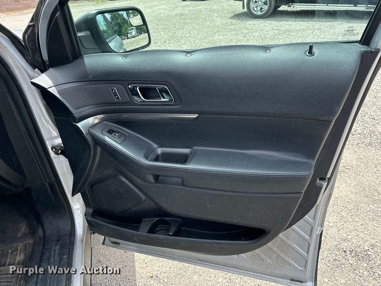 image for item DS4189 2016 Ford Explorer Police Interceptor  SUV