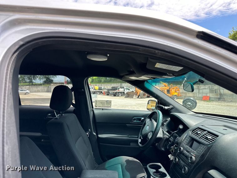 image for item DS4189 2016 Ford Explorer Police Interceptor  SUV