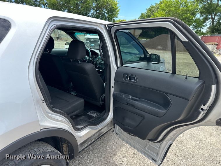 image for item DS4189 2016 Ford Explorer Police Interceptor  SUV